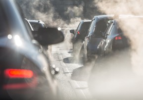Car exhaust (Adobe: elcovalana)